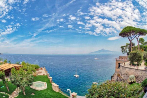 Cliffside Retreat
